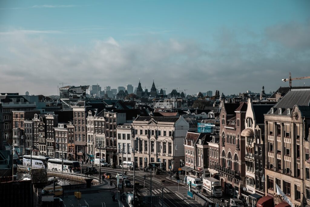 Veilig en makkelijk je bagage achterlaten bij kluisjes Amsterdam Centraal