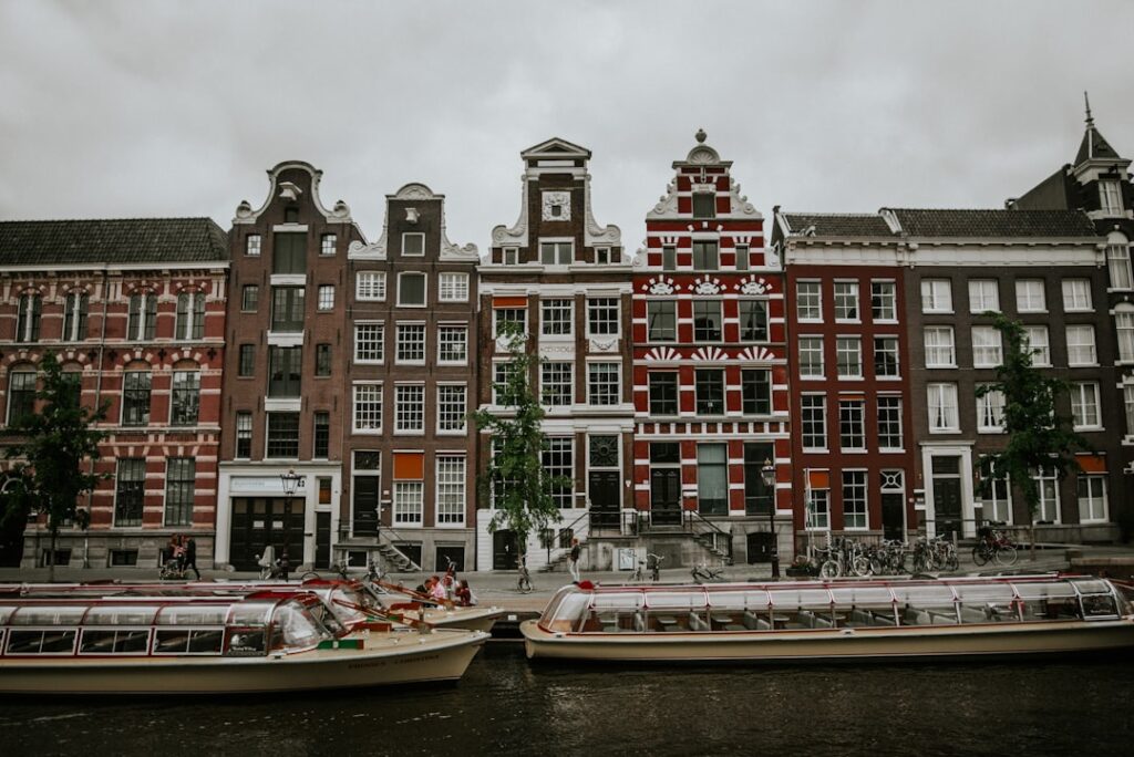 Ontdek de Dominicuskerk Amsterdam: Een uniek monument in het hart van de stad