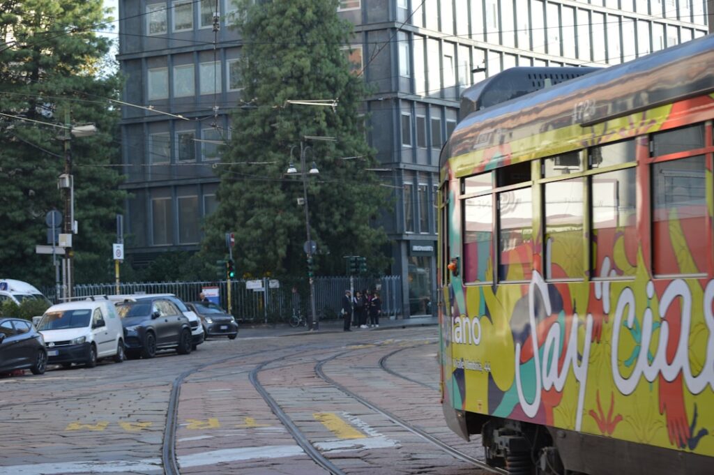 Met tram 19 door Amsterdam: ontdekken, reizen en verbinden